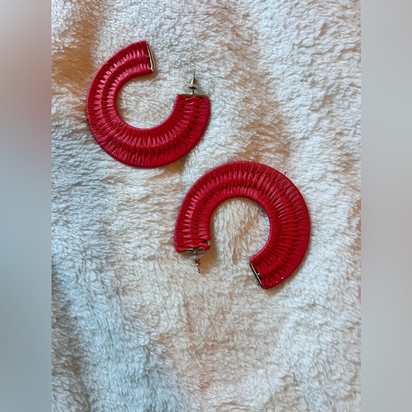 Make a statement - Picture 1 of 3